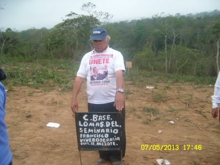 EL COMPAÑERO FRANCISCO VIVEROS GARCIA BENEFICIADO CON UNO DE LOS LOTES ENTREGADOS POR NUESTRO PRESIDENTE ANTONIO LUNA